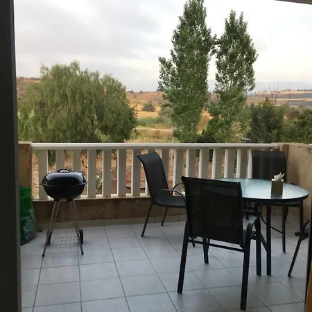 Gardens, 1-bedroom Polis