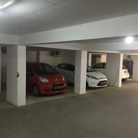 Gardens, 1-bedroom Daire *